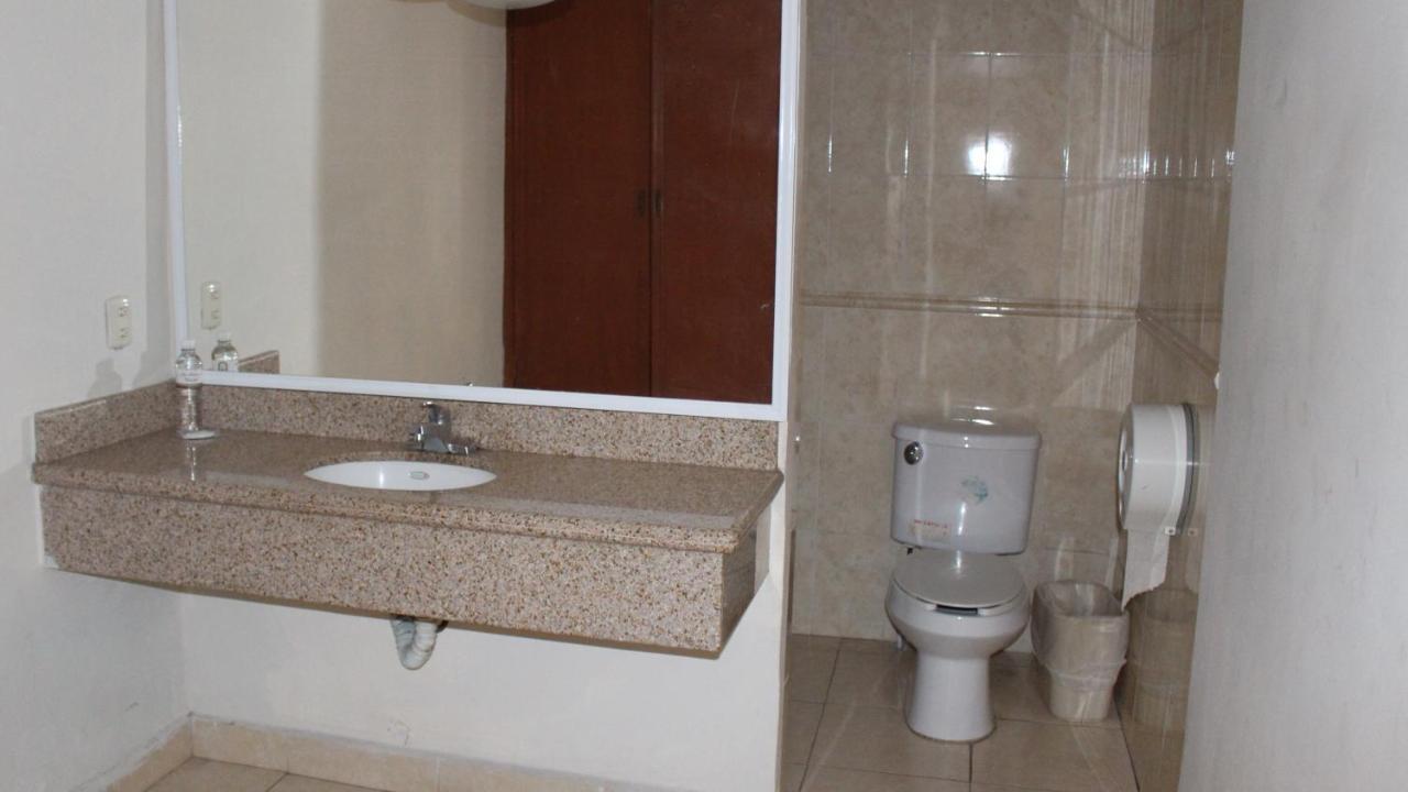 Hotel La Villa Торреон Екстер'єр фото