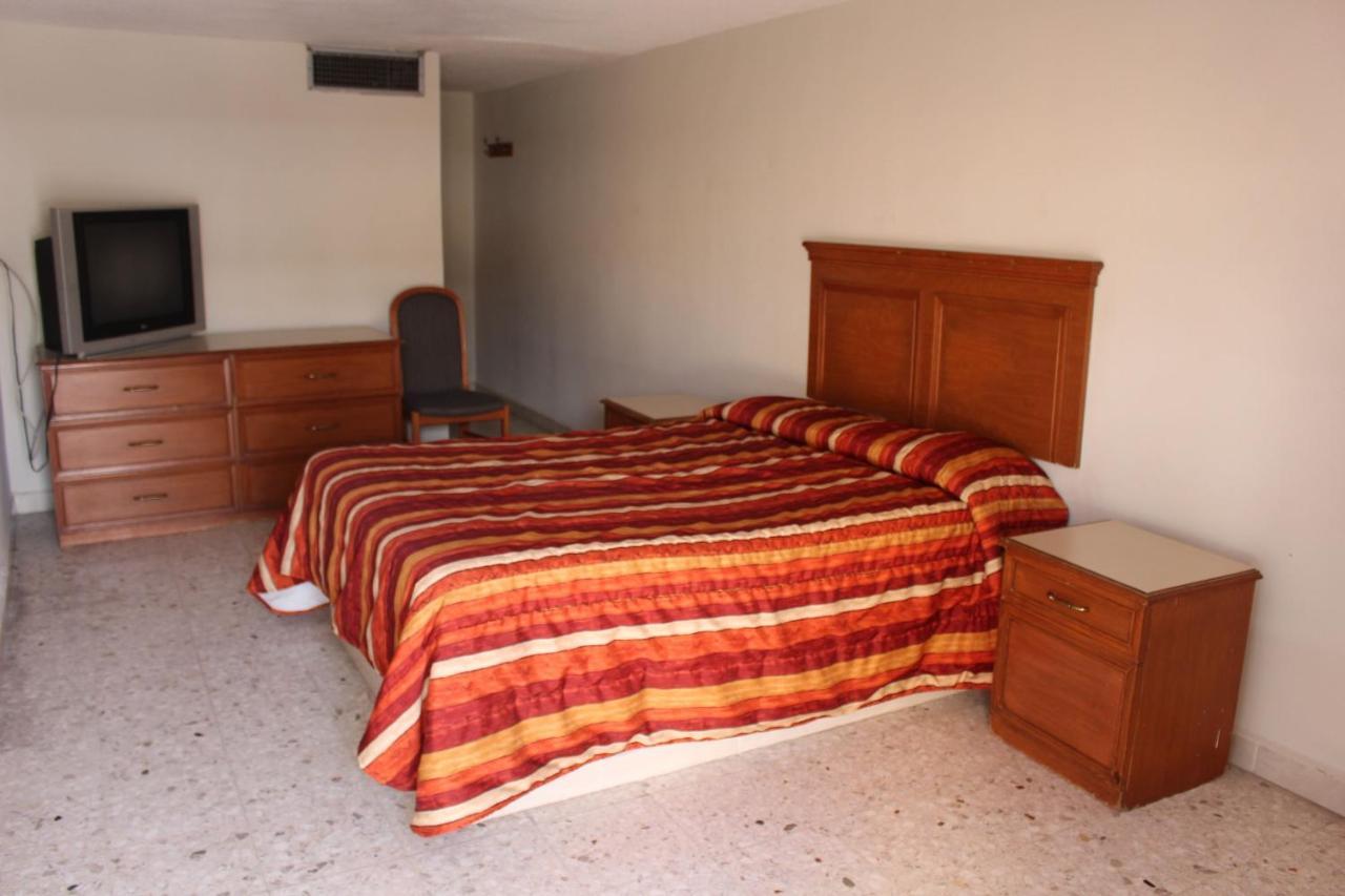 Hotel La Villa Торреон Екстер'єр фото