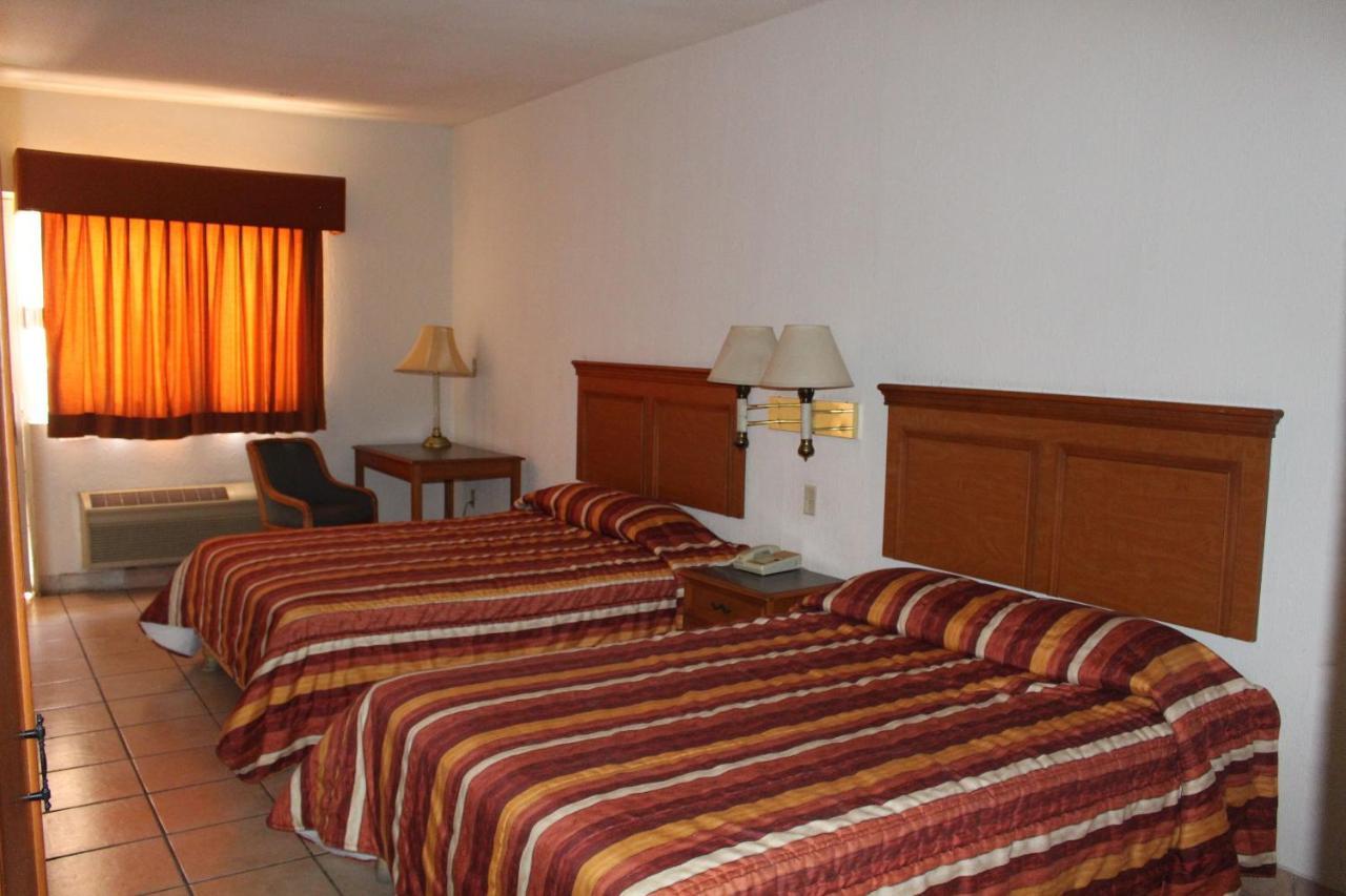 Hotel La Villa Торреон Екстер'єр фото